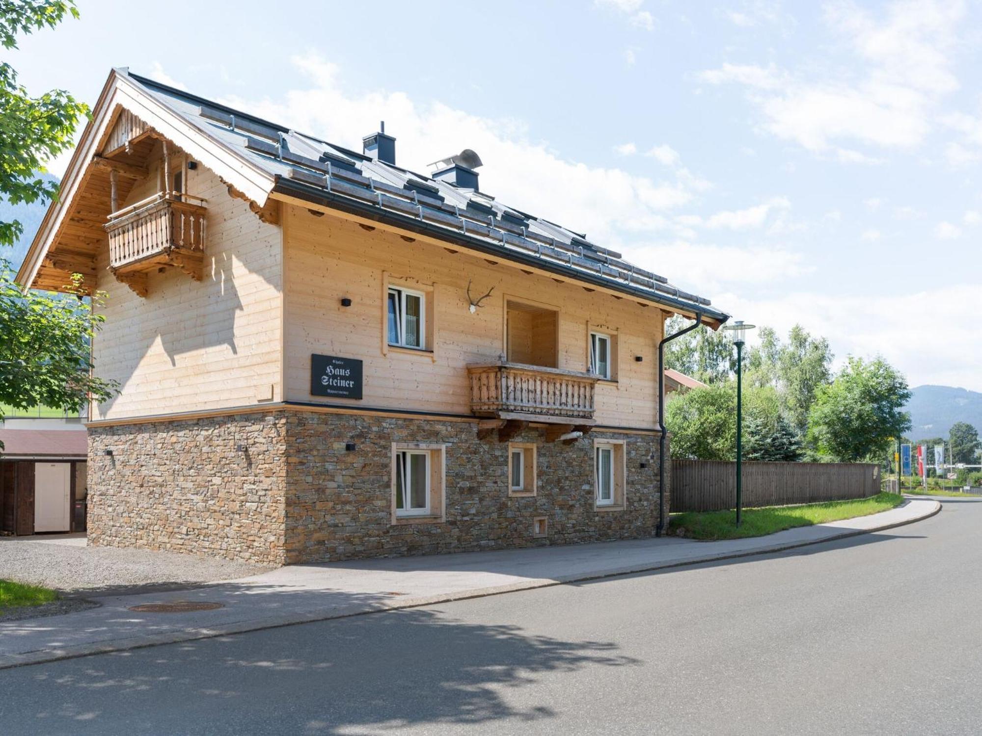 Central Apartment With Balcony Terrace Garden Deckchairs Бриксен-им-Тале Экстерьер фото